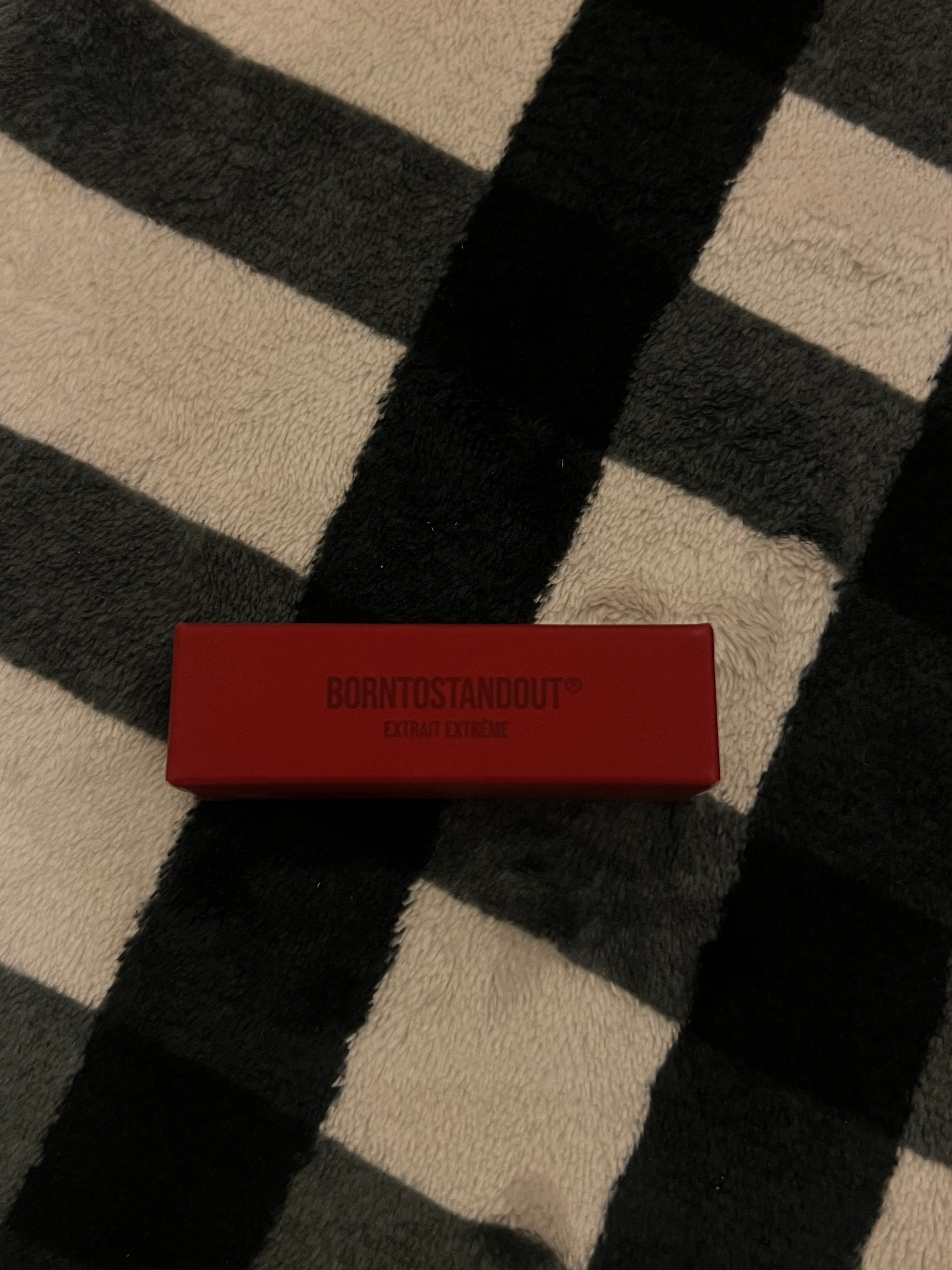 Born To Stand Out — Sample (2ml)